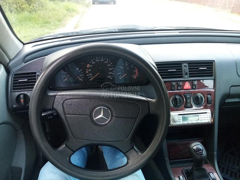 Mercedes Benz C 220 CDI