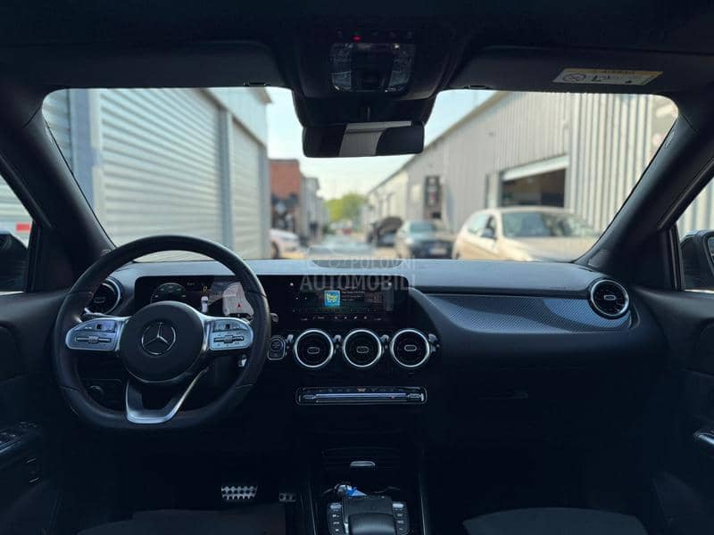 Mercedes Benz GLA 200 D/AMG/BLACK/20