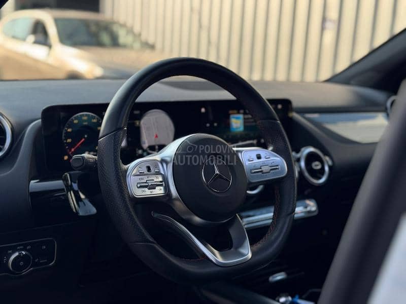 Mercedes Benz GLA 200 D/AMG/BLACK/20
