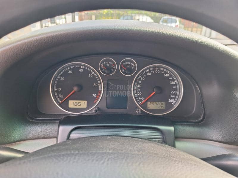 Volkswagen Passat B5.5 1.6