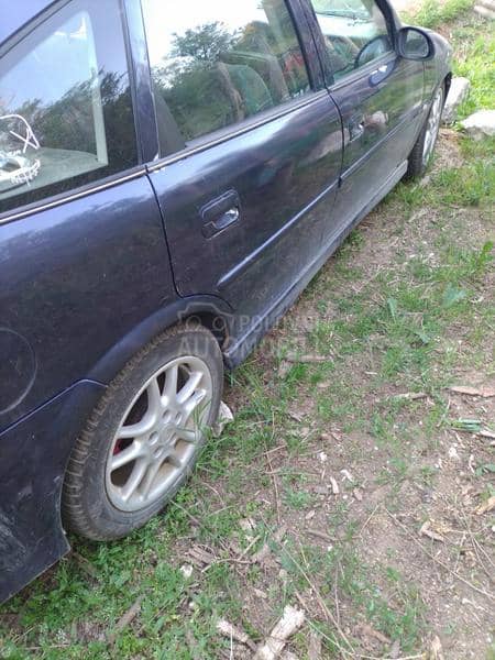 Opel Vectra B 