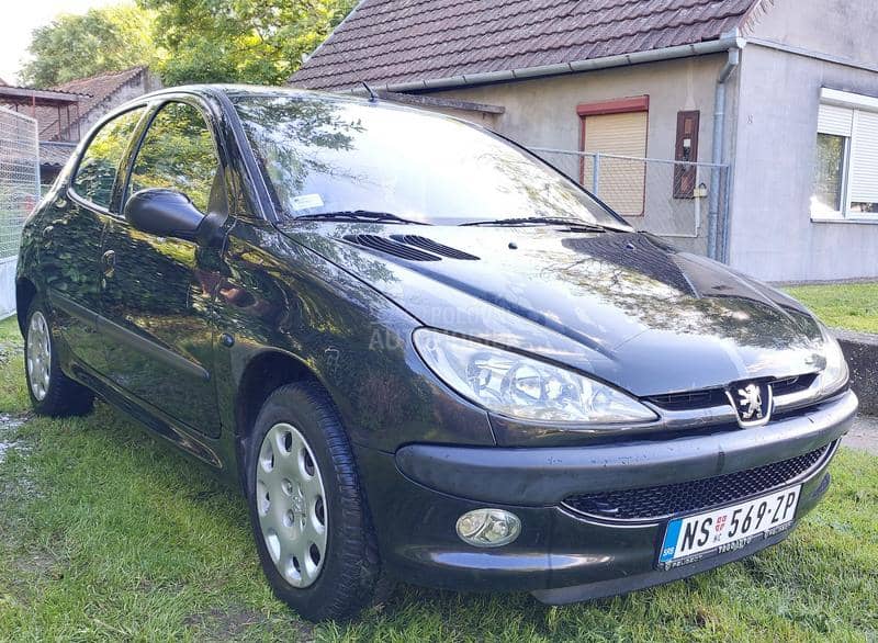 Peugeot 206 1.4 HDI   či t aj