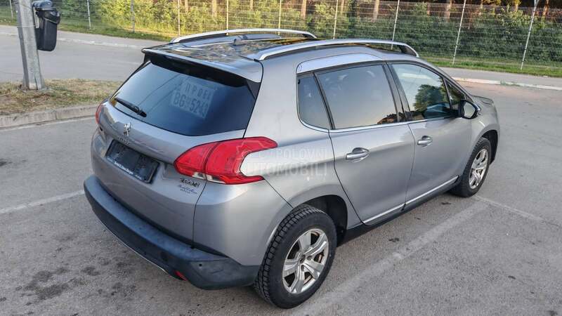 Peugeot 2008 1.2 Allure/85000k m