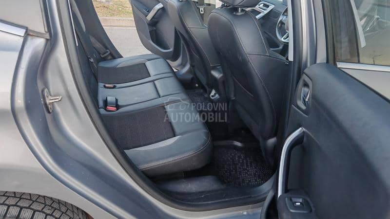 Peugeot 2008 1.2 Allure/85000k m