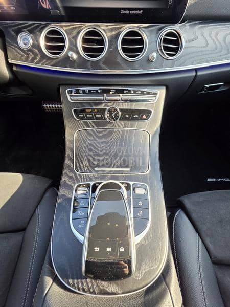 Mercedes Benz E 300 de AMG