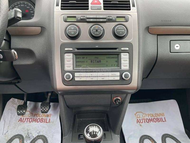 Volkswagen Touran cross NE MAČKA