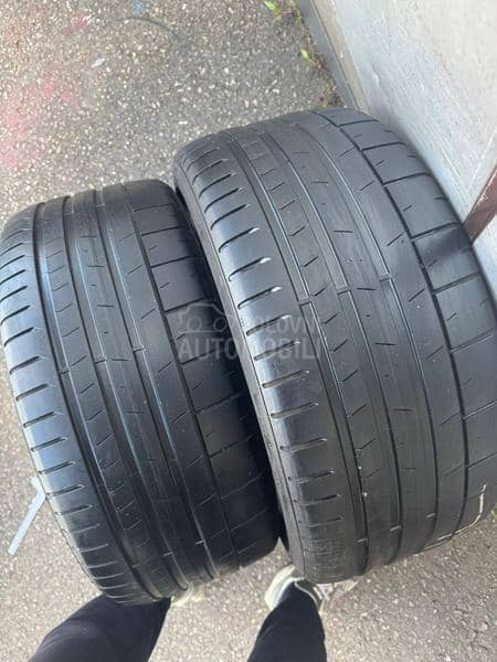 Pirelli 245/35 R19 Letnja