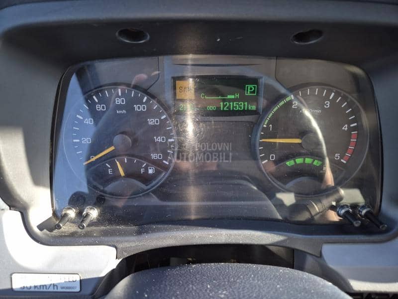 Mitsubishi Fuso Canter 9C18