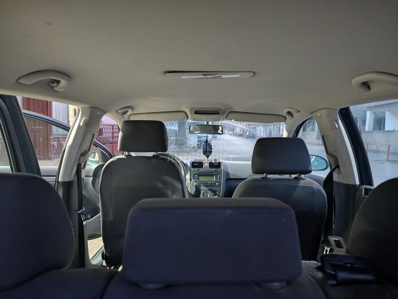 Volkswagen Golf 5 1.6 FSI