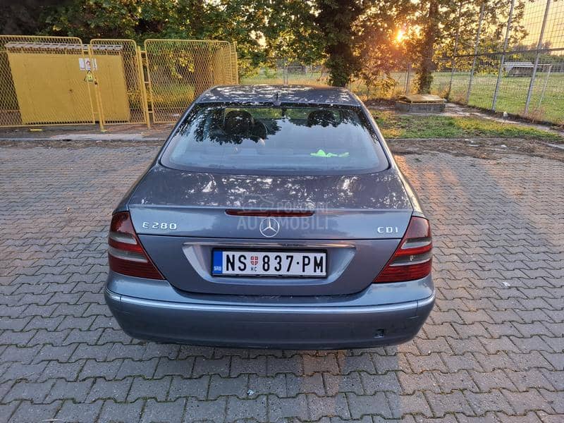 Mercedes Benz E 280 