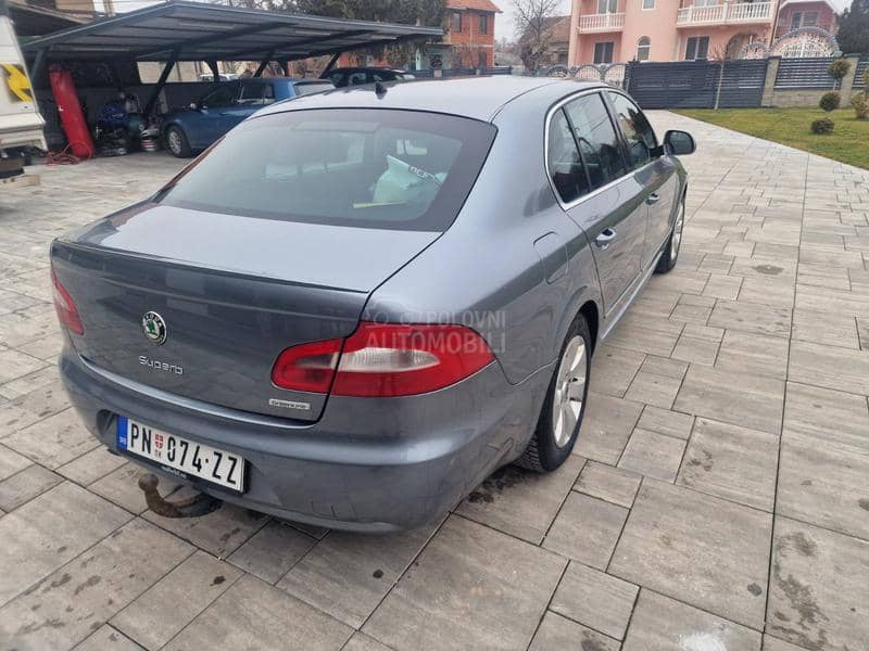 Škoda Superb 