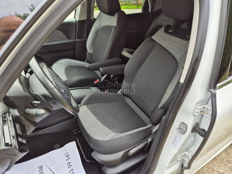 Citroen C4 SpaceTourer 1.2B
