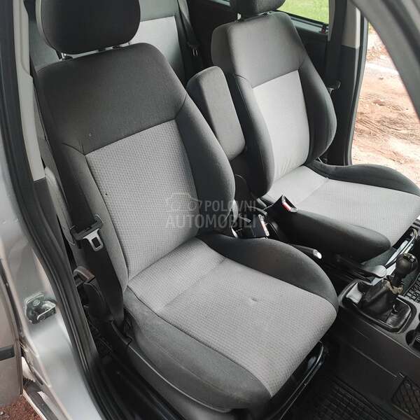 Opel Meriva 1.6 vlas