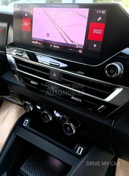 Citroen C4 1.2 SHINE EAT 130