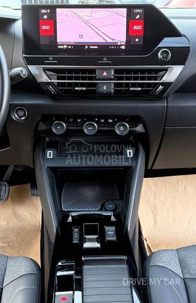 Citroen C4 1.2 SHINE EAT 130