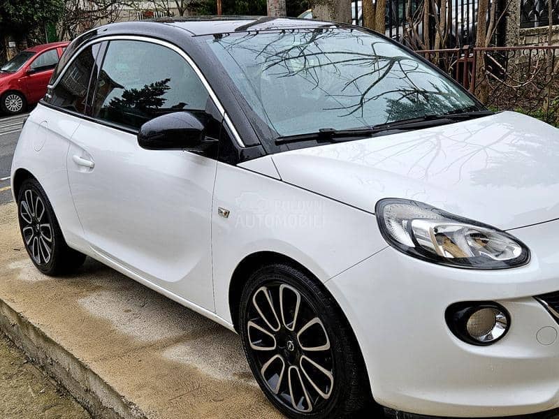 Opel Adam 