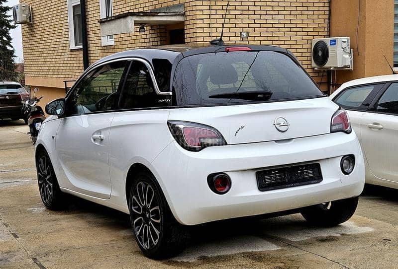 Opel Adam 