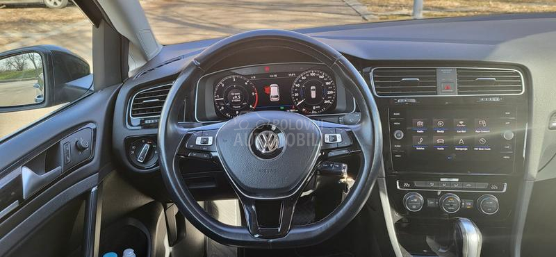 Volkswagen Golf 7 2.0 TDI dsg virtual