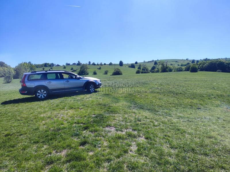 Volvo XC70 ambasada
