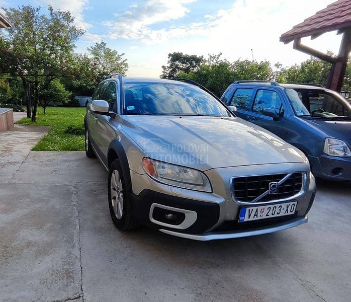 Volvo XC70 ambasada