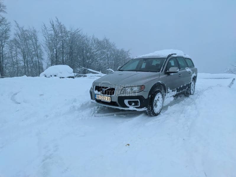 Volvo XC70 ambasada