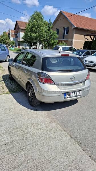 Opel Astra H 1.7 cdti