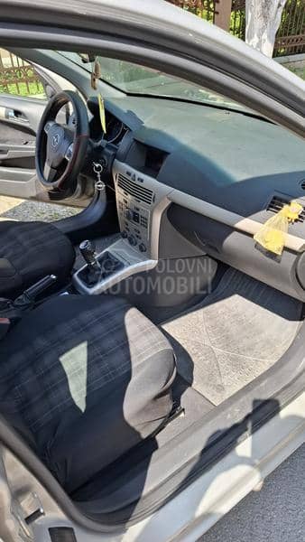 Opel Astra H 1.7 cdti