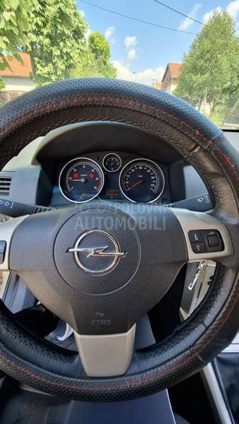 Opel Astra H 1.7 cdti
