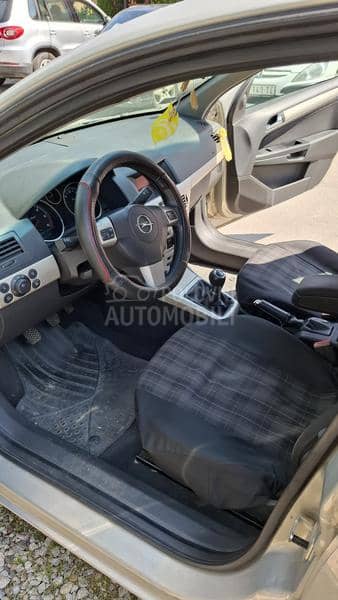 Opel Astra H 1.7 cdti