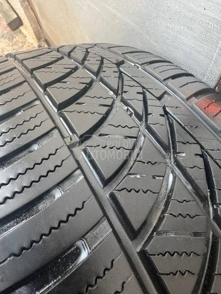 Hankook 215/50 R17 Sve sezone