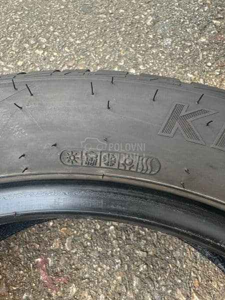 Hankook 215/50 R17 Sve sezone