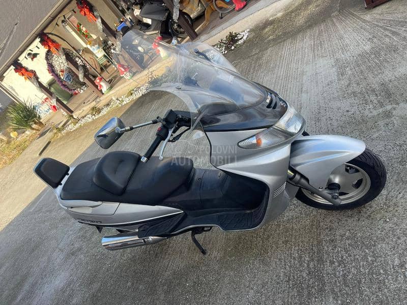 Suzuki Burgman