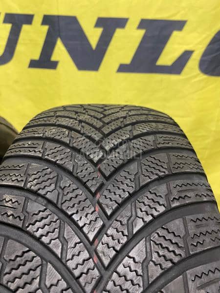 Firestone 225/60 R18 Zimska