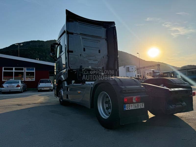 Mercedes Benz Actros