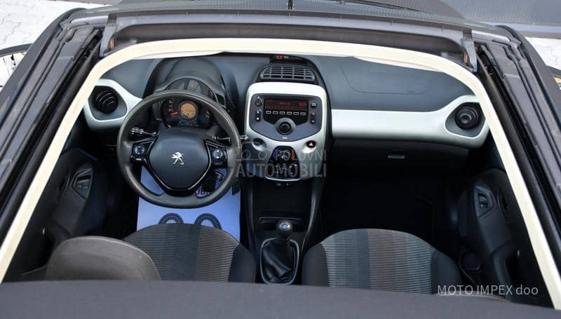 Peugeot 108 Cabrio/1.2VTi/CH