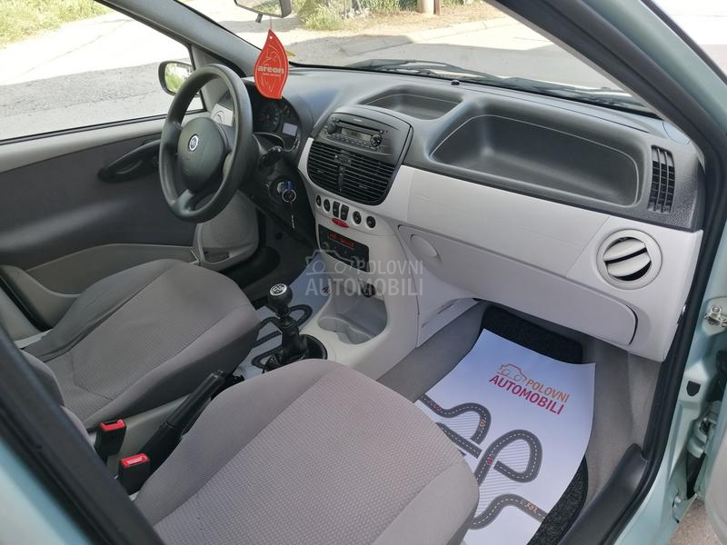 Fiat Punto 1.4i DYNAMIC CH