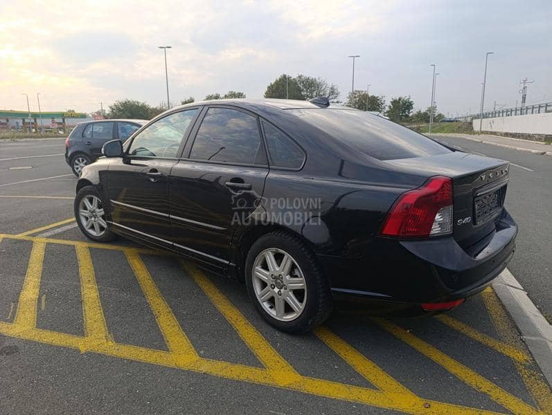 Volvo S40 