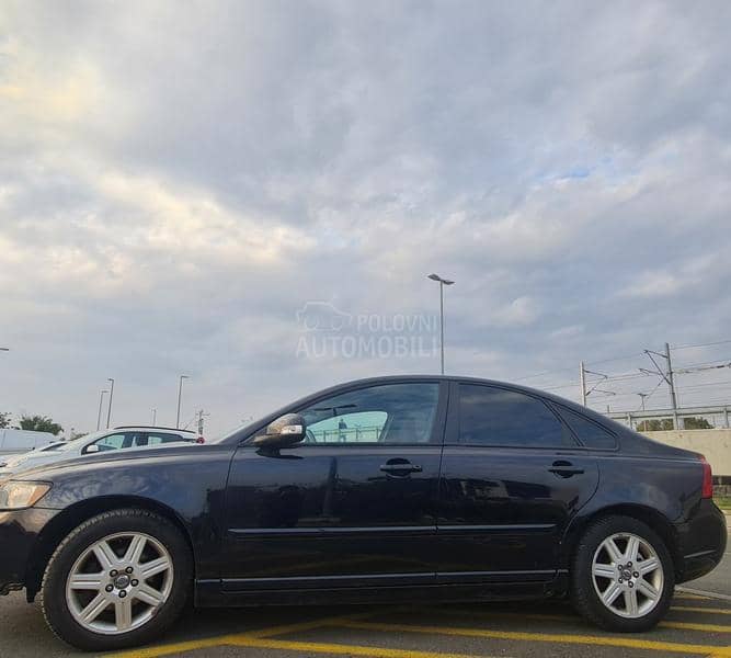 Volvo S40 