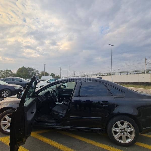 Volvo S40 