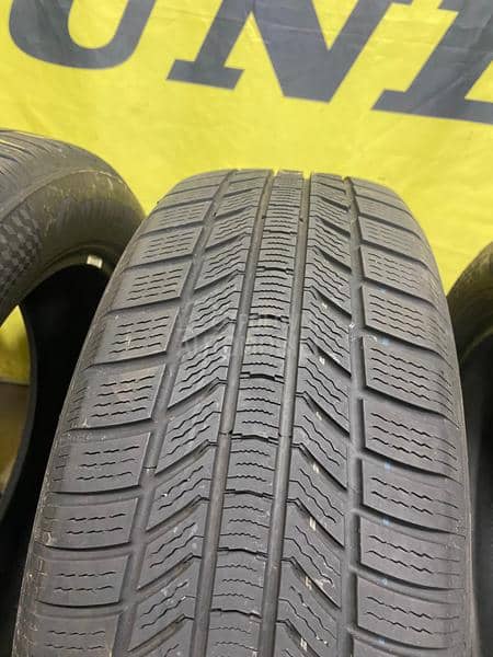 Continental 225/60 R18 Zimska