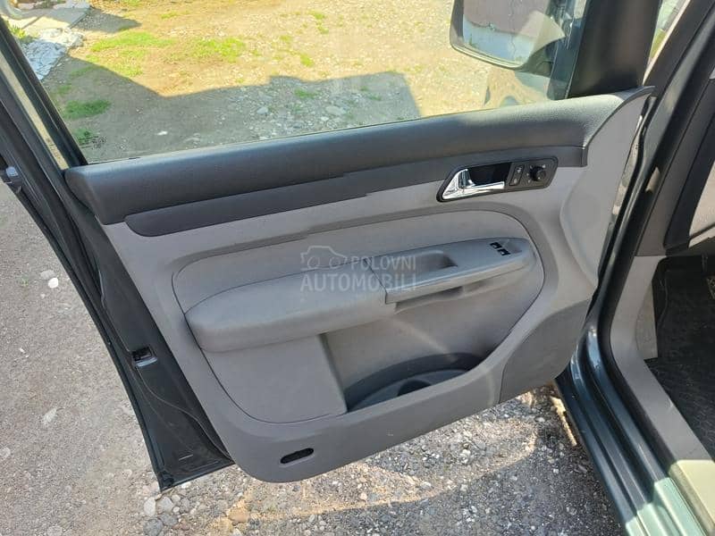 Volkswagen Caddy maksi 4x4