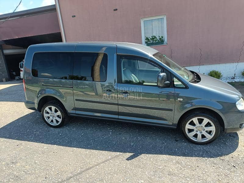 Volkswagen Caddy maksi 4x4