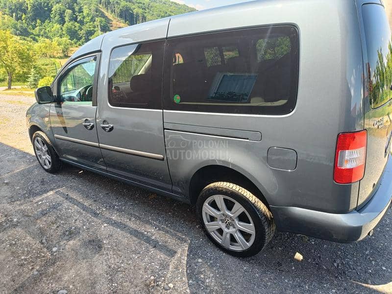 Volkswagen Caddy maksi 4x4