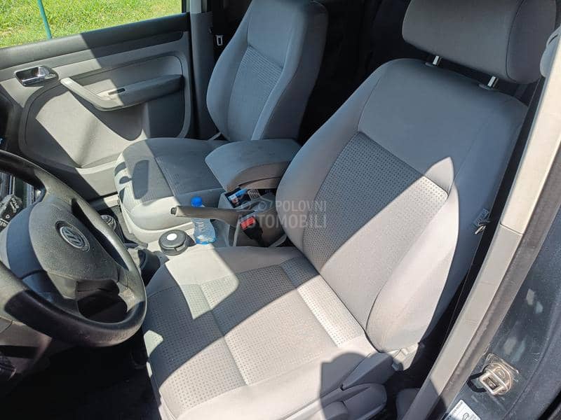 Volkswagen Caddy maksi 4x4