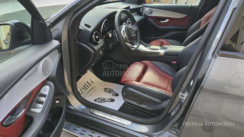Mercedes Benz GLC 220 D 4 MATIC AMG