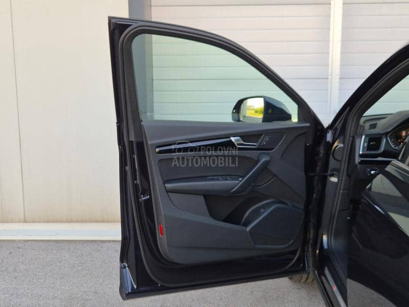 Audi Q5 40 TDI S line Black