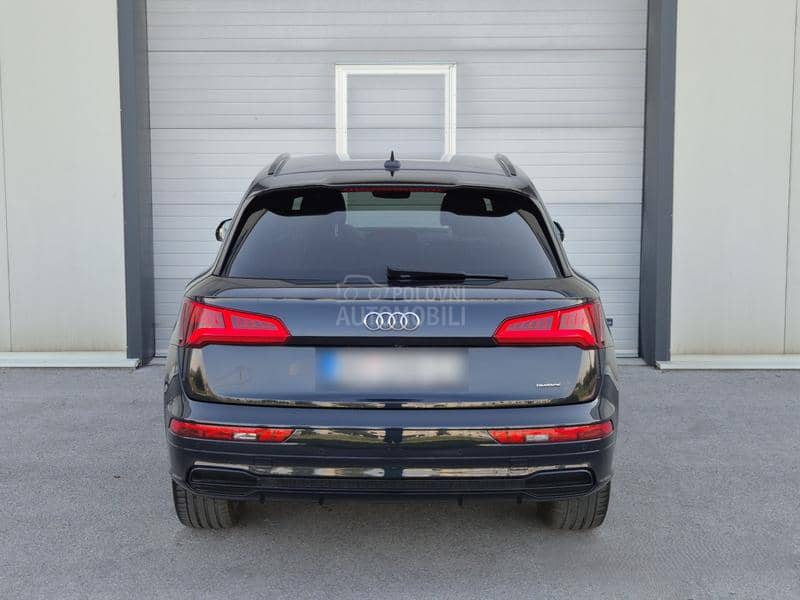 Audi Q5 40 TDI S line Black