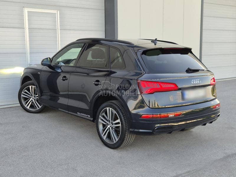 Audi Q5 40 TDI S line Black