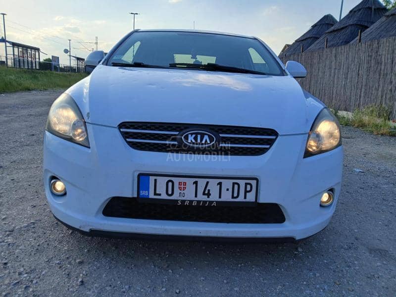 Kia pro_cee`d 2.0 CRDi sport