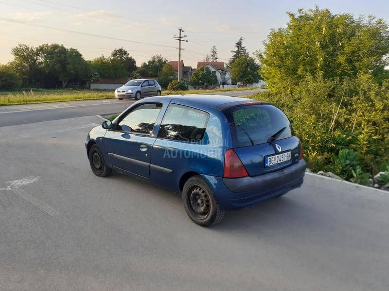 Renault Clio 